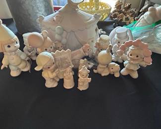 Precious Moments "Sammy's Circus" Collection and Lighted Carousel