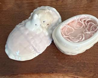 Lefton China Baby in Shoe Trinket Box