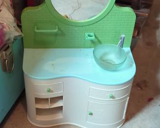 American Girl My Scene So Chic Salon Vanity