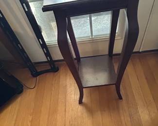 Bombay Company Mahogany Plant Stand