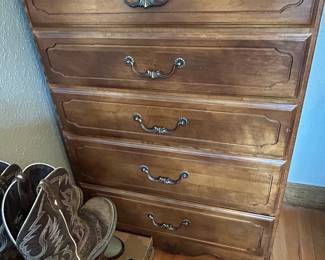 Ethan Allen 5 drawer
