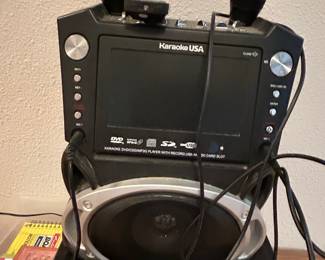 Karaoke USA GF829 Karaoke System