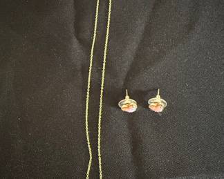 Kendra Scott Ari Heart Necklace and Earrings Set in Pink Iridescent Glitter Glass