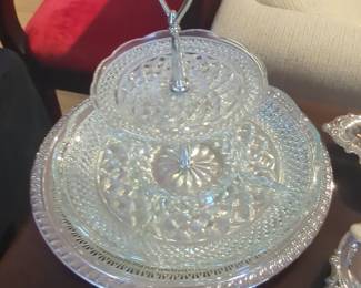 Anchor Hocking Wexford Two-Tiered Serving Tray