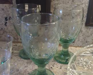 Libbey Orchard Fruit Green Glass Goblets set