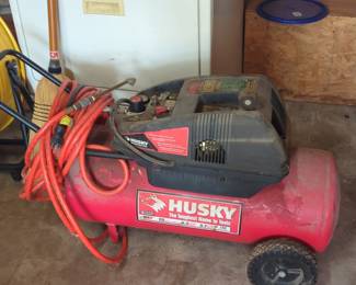 Husky 15-Gallon Portable Air Compressor