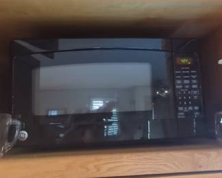GE Profile 2.0 Cu. Ft. Countertop Microwave Oven