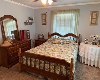 Solid wood vintage bedroom set