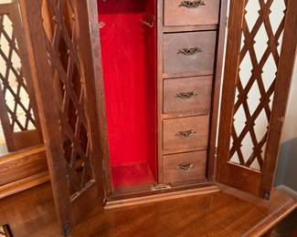 Vintage jewelry box