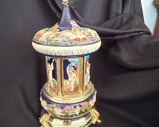 Capodimonte Italian Carousel Music Box