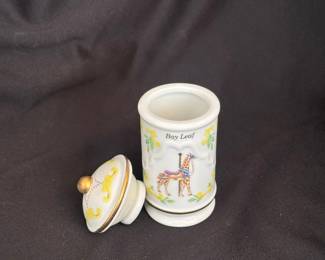 The Spice Carousel Bay Leaf Spice Jar