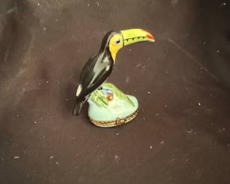 Porcelain Toucan trinket box