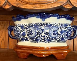 Bombay Company Blue and White Floral Foot Bath Planter