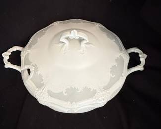 Tirschenreuth Baronesse White Round Covered Vegetable Dish