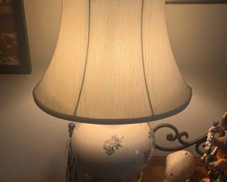 Vintage Ginger Jar Floral Table Lamp