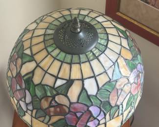 Tiffany Style Stained Glass Floral Table Lamp