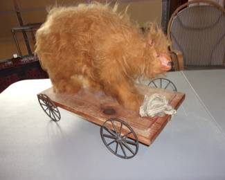 Early Child's Pull Toy