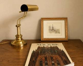 54 VintageBrassDeskLampParisPrintNewYorkBookSet