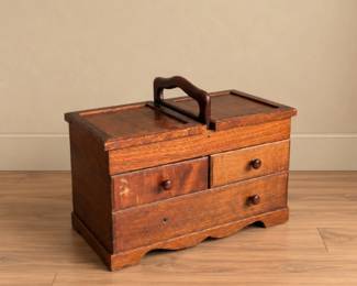 127 VintageWoodenJewelryBoxMiniatureDresser