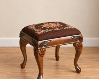 93 FrederickUphVintageNeedlepointVanityFootstool