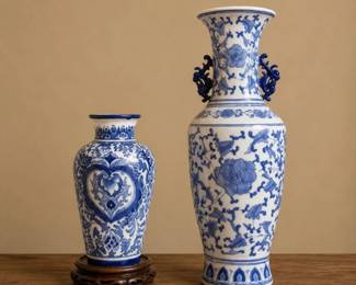 42 VintageBlueWhiteAsianPorcelainVasesSetofTwo