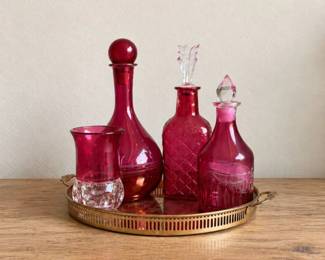 139 VintageCranberryGlassDecanterVanitySetTray
