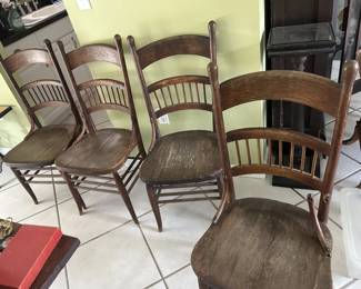 Set of 4 Chairs