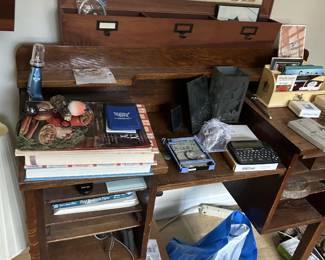 DESK