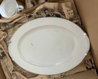 Set of dishes