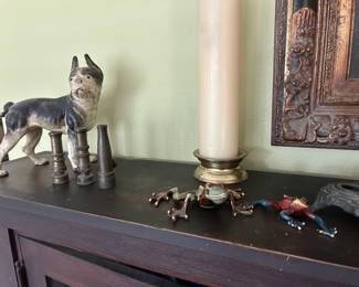2 enamel frogs, brass hose nozzels, iron bulldog