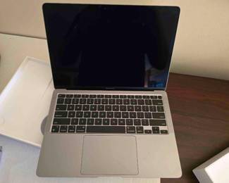 APPLE 1 LAPTOP