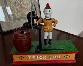 Cast-iron piggy bank