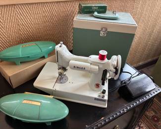 Singer, featherweight 221K, 1960 Great Britain