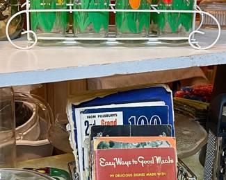 MCM TULIP GLASSES IN STAND, COOKBOOKS