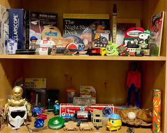 VINTAGE TOYS AND BOOKS
