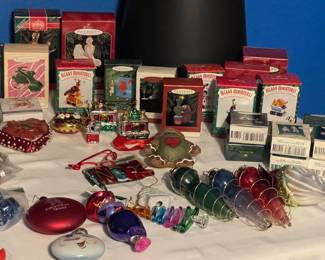 CHRISTMAS ORNAMENTS-HALLMARK & MORE