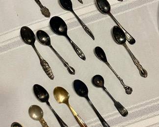 SPOON COLLECTION