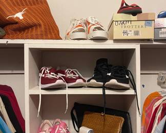 SHOES, UNIVERSITY OF TEXAS BAG