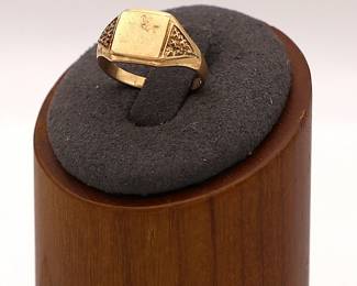 Vintage 14k Yellow Gold Initial Ring
