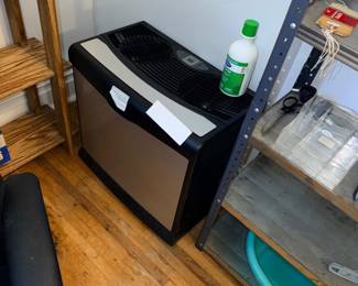 Items Located In The 1st Bedroom