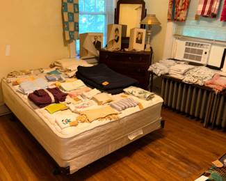 Items Located In The 2nd Bedroom