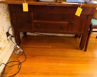 Items Located On The Dining Room