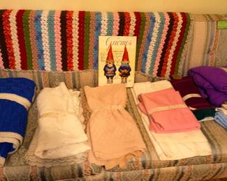 Items Located In The 2nd Bedroom