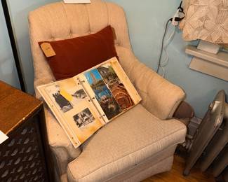Items Located In The 4th Bedroom