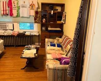 Items Located In The 2nd Bedroom