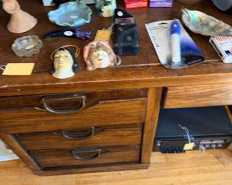 Items Located In The 3rd Bedroom