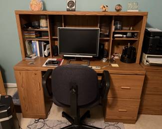 (Can Be Sold Before Sale) Desk