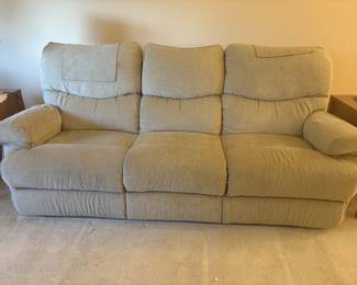 (Can Be Sold Before Sale) Couch with both ends reclining