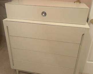 (Can Be Sold Before Sale) MCM Basic-Witz "Basic Line" Chest