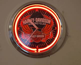 Harley Davidson neon clock
